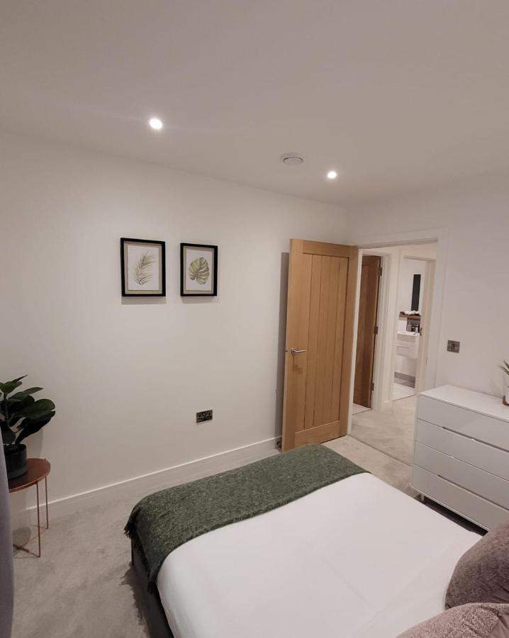 Luxury 2 Bed Apartment In The Heart Of Rochester Wainscot Esterno foto