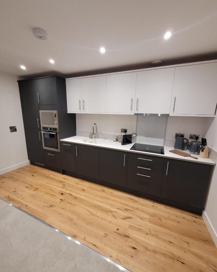 Luxury 2 Bed Apartment In The Heart Of Rochester Wainscot Esterno foto