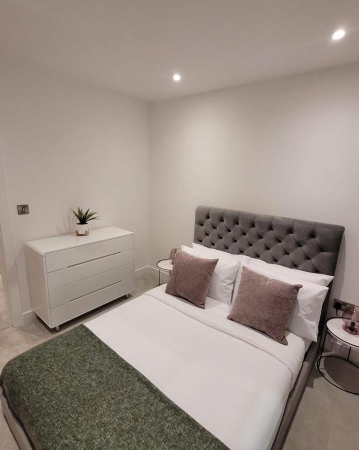 Luxury 2 Bed Apartment In The Heart Of Rochester Wainscot Esterno foto
